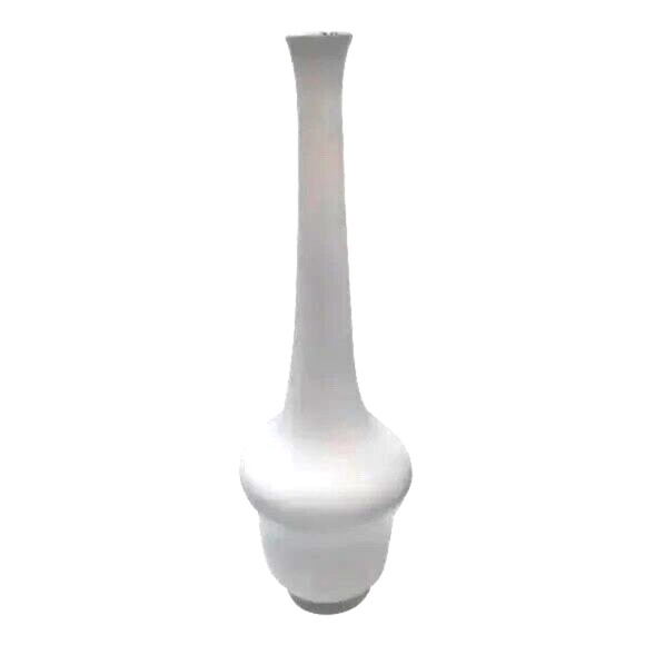 Castilian Matte White Vase - Picture 1 of 10